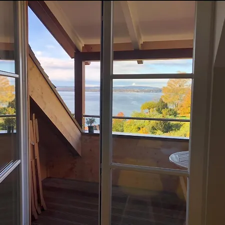 Seeblick - Chice Maisonette Ueber Den Daechern Von * Meersburg