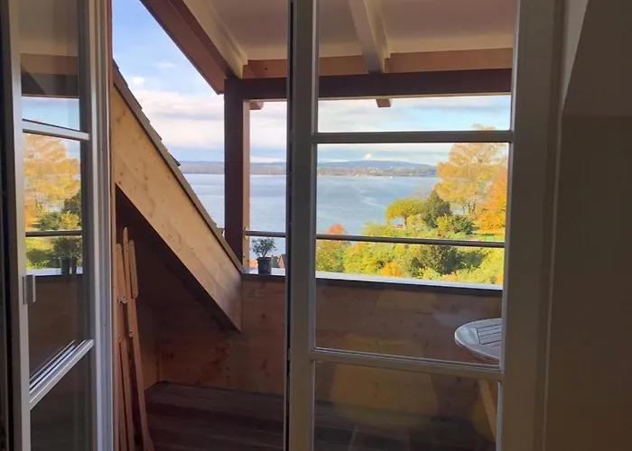 Seeblick - Chice Maisonette Ueber Den Daechern Von * Meersburg