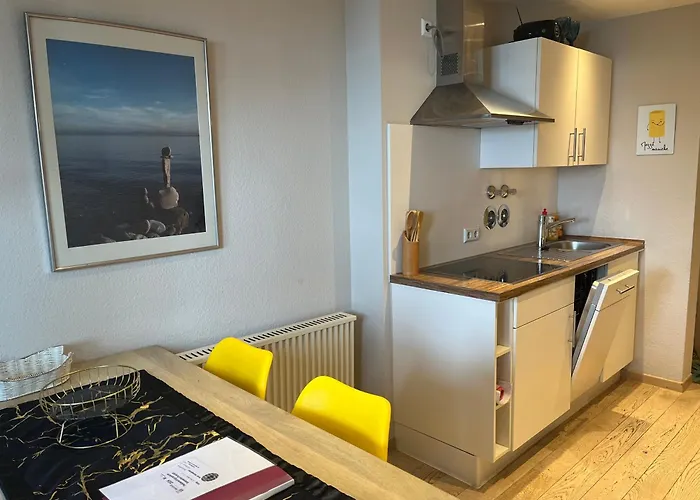 Seeblick - Chice Maisonette Ueber Den Daechern Von Meersburg